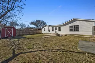 1236 Harrison Ln, Hurst, TX 76053 - Photo 18