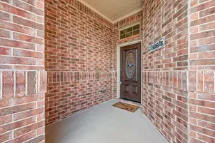 1684 Laramie Ln, Burleson, TX 76028 - Photo 4