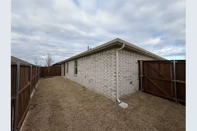 3916 Limestone Bluff Drive, Celina, TX 75009 - Photo 8