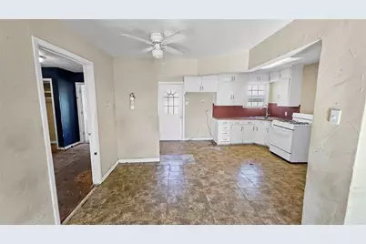 301 Buhler Drive, Garland, TX 75040 - Photo 10