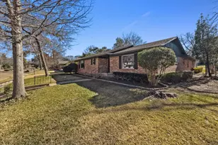 2709 Ripplewood Dr, Dallas, TX 75228 - Photo 2