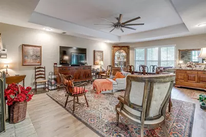 117 Cliffside Drive N, Burleson, TX 76028 - Photo 6