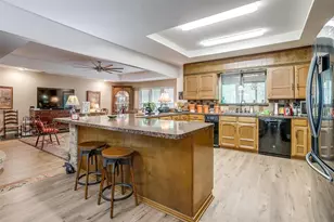 117 Cliffside Dr N, Burleson, TX 76028 - Photo 14