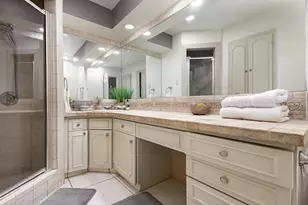 5051 Les Chateaux Dr, Dallas, TX 75235 - Photo 10