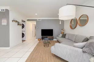 5051 Les Chateaux Dr, Dallas, TX 75235 - Photo 4