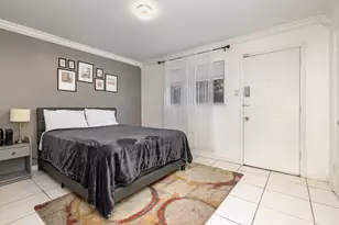 5051 Les Chateaux Dr, Dallas, TX 75235 - Photo 12