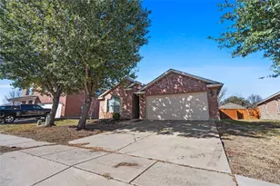 3256 Torio, Grand Prairie, TX 75054 - Photo 2