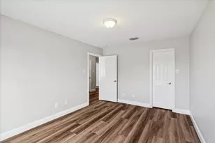 2300 Caldwell Dr, Bedford, TX 76021 - Photo 28