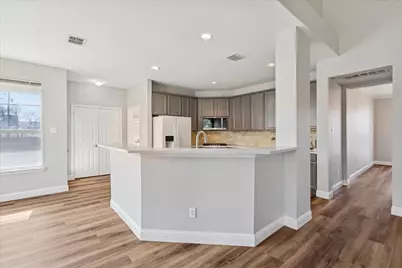 2300 Caldwell Drive, Bedford, TX 76021 - Photo 16