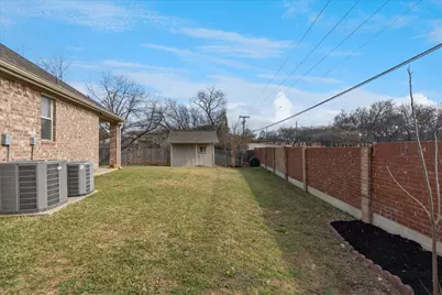 2300 Caldwell Drive, Bedford, TX 76021 - Photo 40