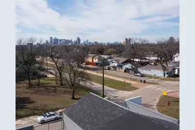 402 S Henderson Avenue, Dallas, TX 75223 - Photo 2