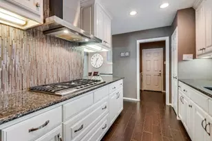 1028 Rosewood, DeSoto, TX 75115 - Photo 6