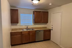 4301 Munger Ave, Dallas, TX 75204 - Photo 2