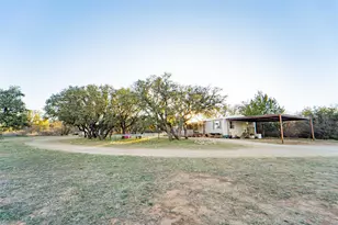 553 Co Rd 323, Breckenridge, TX 76424 - Photo 4