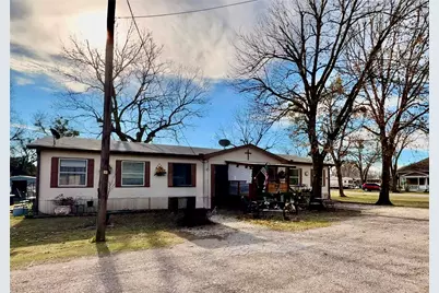 205 Hamilton Street, Bynum, TX 76631 - Photo 2