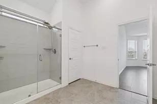 2811 Grand Lookout Ln, Arlington, TX 76001 - Photo 18