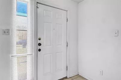 4512 Alamosa Street, Fort Worth, TX 76119 - Photo 2