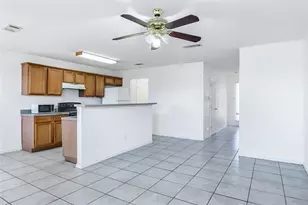 4512 Alamosa St, Fort Worth, TX 76119 - Photo 6