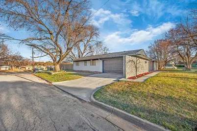 1301 Mildred Lane, Benbrook, TX 76126 - Photo 4