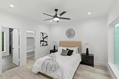 935 W 12th Street #101, Dallas, TX 75208 - Photo 12