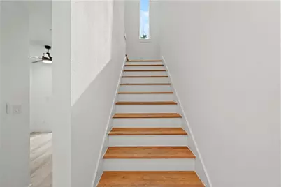 935 W 12th Street #101, Dallas, TX 75208 - Photo 16