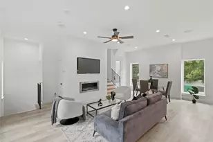 935 W Twelfth St, Dallas, TX 75208 - Photo 8