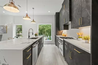 935 W 12th Street #101, Dallas, TX 75208 - Photo 4