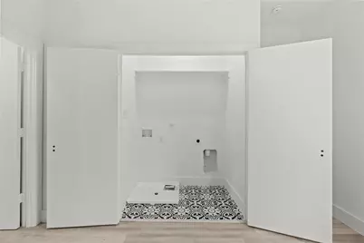 935 W 12th Street #101, Dallas, TX 75208 - Photo 10