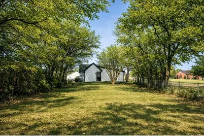 806 E Jefferson Street, Waxahachie, TX 75165 - Photo 18