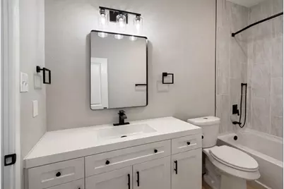 806 E Jefferson Street, Waxahachie, TX 75165 - Photo 14