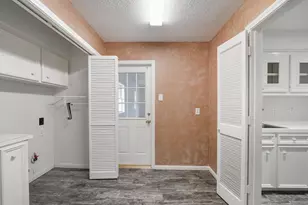 1810 Darby Ln, Arcola, TX 77545 - Photo 16