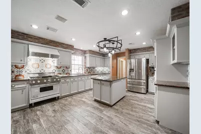 1810 Darby Lane, Arcola, TX 77545 - Photo 14