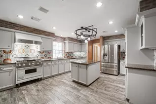 1810 Darby Ln, Arcola, TX 77545 - Photo 14