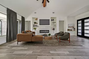 1020 Royal Lytham Ct, Grand Prairie, TX 75104 - Photo 4