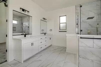 1020 Royal Lytham Court, Grand Prairie, TX 75104 - Photo 12