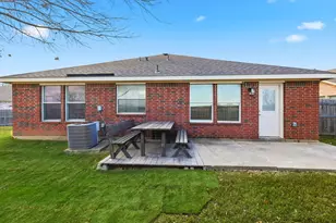 6948 Prairie Dawn Ln, North Richland Hills, TX 76180 - Photo 36