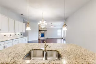 9728 Bitterroot Dr, Little Elm, TX 75068 - Photo 12