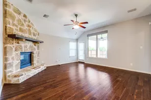9728 Bitterroot Dr, Little Elm, TX 75068 - Photo 6