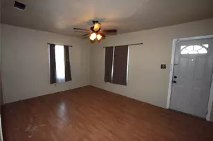 207 N Waco St, Weatherford, TX 76086 - Photo 2