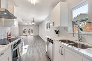 6402 Casa Vista Dr, Garland, TX 75043 - Photo 4