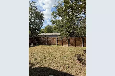 2707 Carpenter Avenue, Dallas, TX 75215 - Photo 18