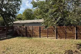 2707 Carpenter Ave, Dallas, TX 75215 - Photo 18