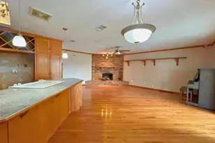 5533 King Dr, The Colony, TX 75056 - Photo 6