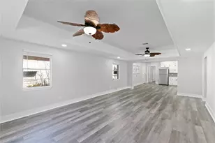 1410 Avenue E, Brownwood, TX 76801 - Photo 6