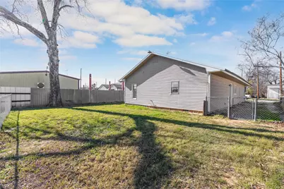 1410 Avenue E, Brownwood, TX 76801 - Photo 26