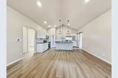 310 Eastland, Iredell, TX 76649 - Photo 4