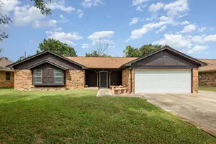 736 Springhill Dr, Hurst, TX 76054 - Photo 18
