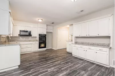 736 Springhill Drive, Hurst, TX 76054 - Photo 6