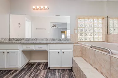 736 Springhill Drive, Hurst, TX 76054 - Photo 10