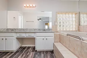 736 Springhill Dr, Hurst, TX 76054 - Photo 10